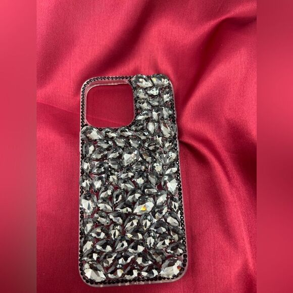 Glamorous Black Crystal Case for iPhone 16 Pro Max - Picture 7 of 7